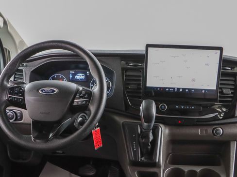Used 2023 Ford Transit 350 XLT image 18