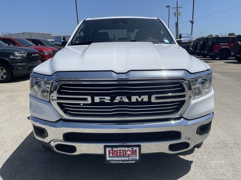 Used 2024 RAM 1500 Laramie AWD/4WD image 9