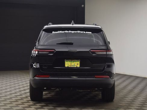 New 2025 Jeep Grand Cherokee L Altitude image 11