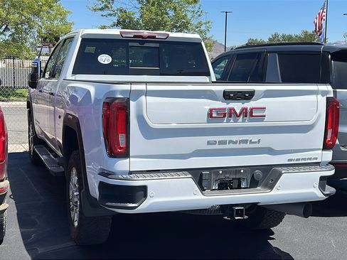 Used 2023 GMC Sierra 2500 Denali AWD/4WD image 2