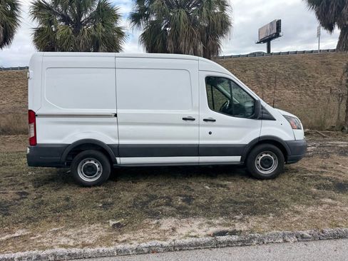 Used 2017 Ford Transit 150 130 Medium Roof image 28