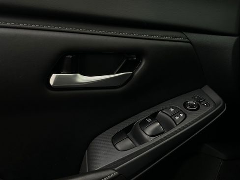 Used 2025 Nissan Sentra SV image 20