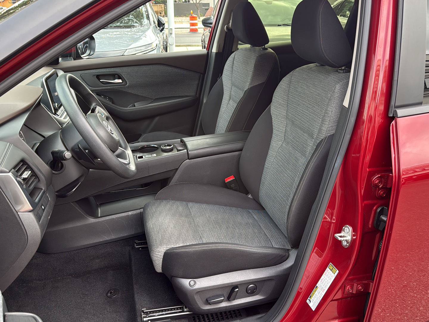 Certified 2023 Nissan Rogue SV AWD/4WD image 15