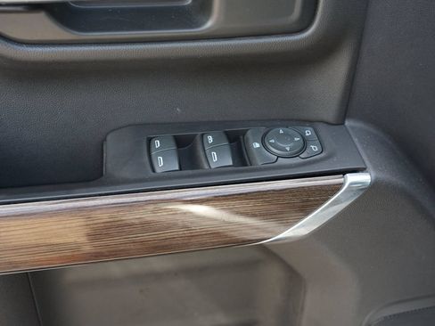 Certified 2020 Chevrolet Silverado 1500 LT AWD/4WD image 17