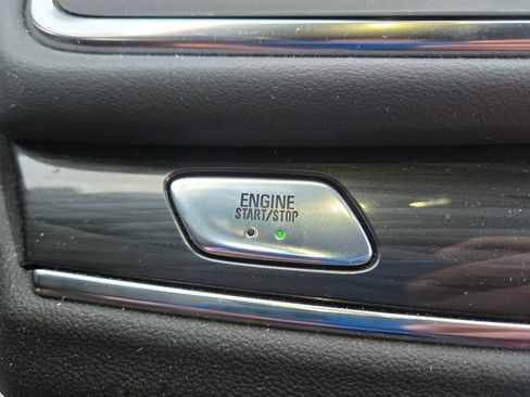 Used 2024 Buick Enclave Essence w/ Technology Package image 24