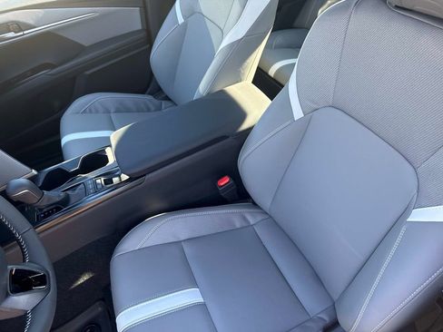 Used 2026 Toyota Camry SE w/ Convenience Package image 18