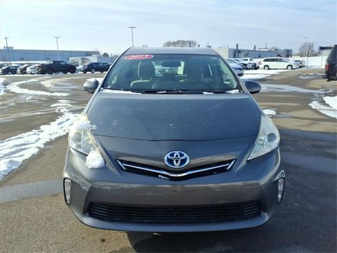 Used 2013 Toyota Prius V Two image 2