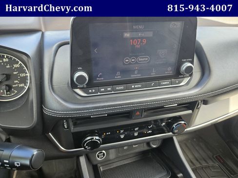 Used 2021 Nissan Rogue S image 7