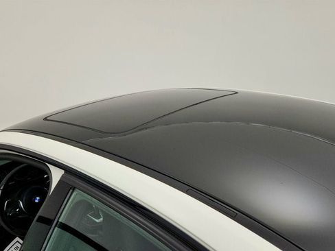 Used 2016 BMW 340i Sedan RWD image 10