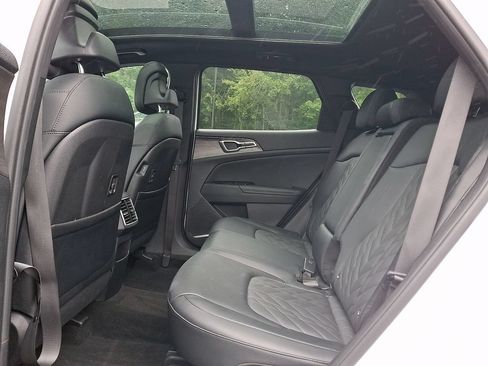 Used 2024 Kia Sportage X-Line w/ X-Line Premium Package AWD/4WD image 11