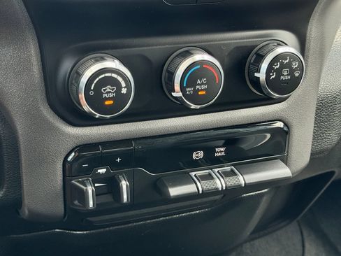Used 2019 RAM 2500 Big Horn AWD/4WD image 23