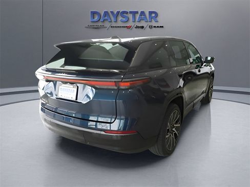 Used 2025 Jeep Wagoneer S Limited image 3