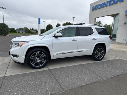 Used 2019 GMC Acadia Denali w/ Technology Package AWD/4WD image 12