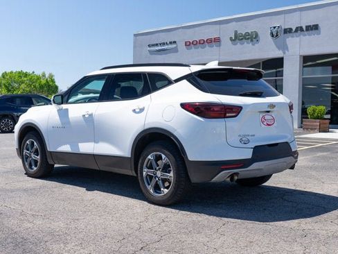 Used 2024 Chevrolet Blazer LT AWD/4WD image 3