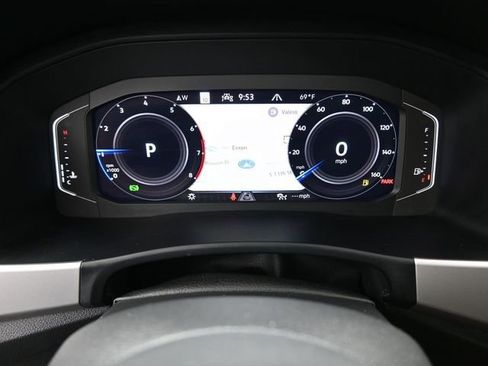 Certified 2023 Volkswagen Atlas Cross Sport SEL R-Line image 32