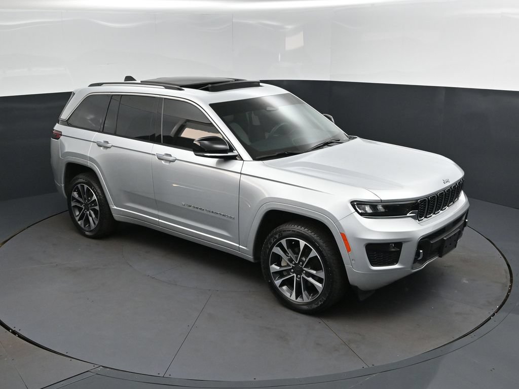 Used 2023 Jeep Grand Cherokee Overland RWD image 36