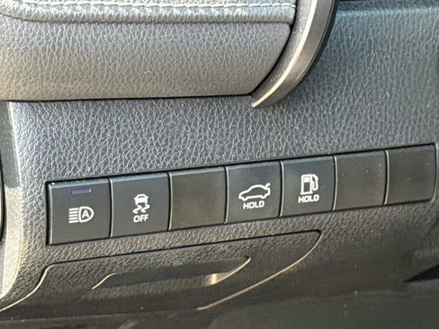 Used 2023 Toyota Camry SE FWD image 20