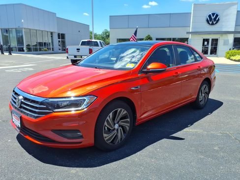 Used 2019 Volkswagen Jetta SEL Premium FWD image 5
