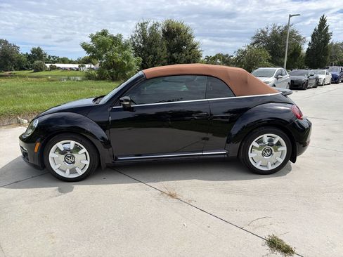Used 2019 Volkswagen Beetle 2.0T FWD image 7