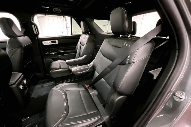 Used 2024 Ford Explorer ST w/ Technology Package AWD/4WD image 25