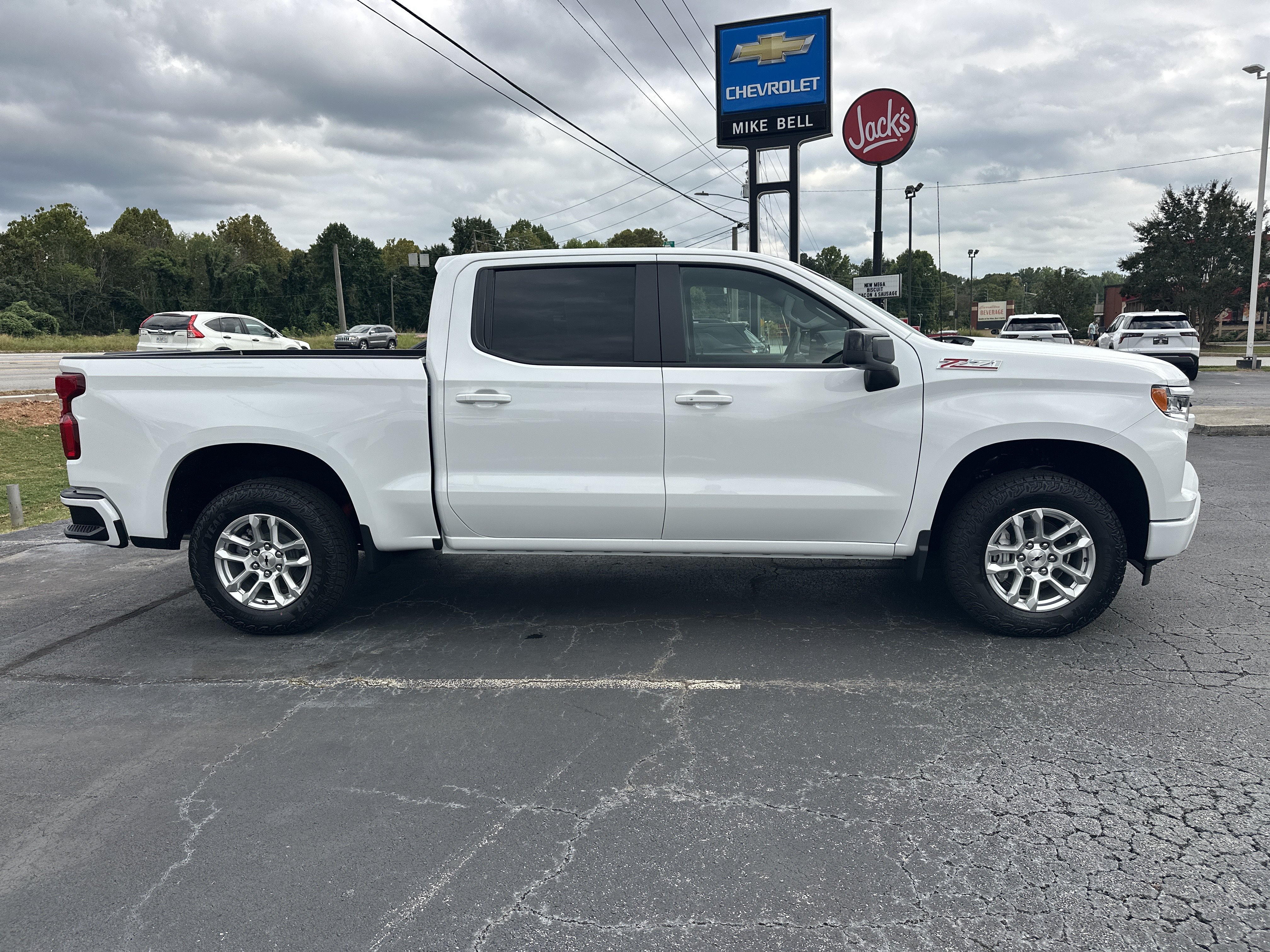 New 2026 Chevrolet Silverado 1500 RST AWD/4WD image 10