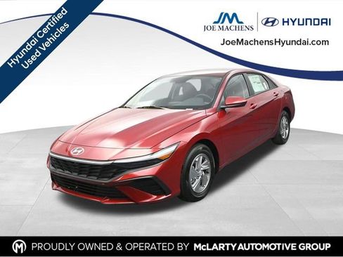 Certified 2026 Hyundai Elantra SE FWD image 5