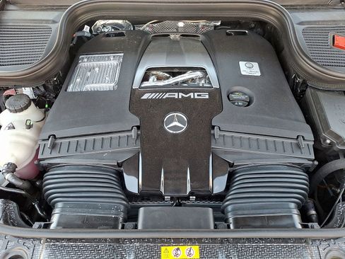Used 2026 Mercedes-Benz GLS 63 AMG 4MATIC image 30