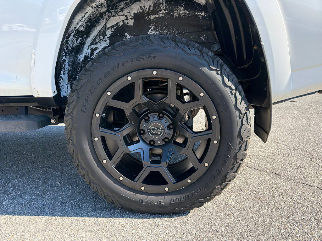 Used 2020 Toyota 4Runner TRD Off-Road Premium w/ Moonroof Package AWD/4WD image 19