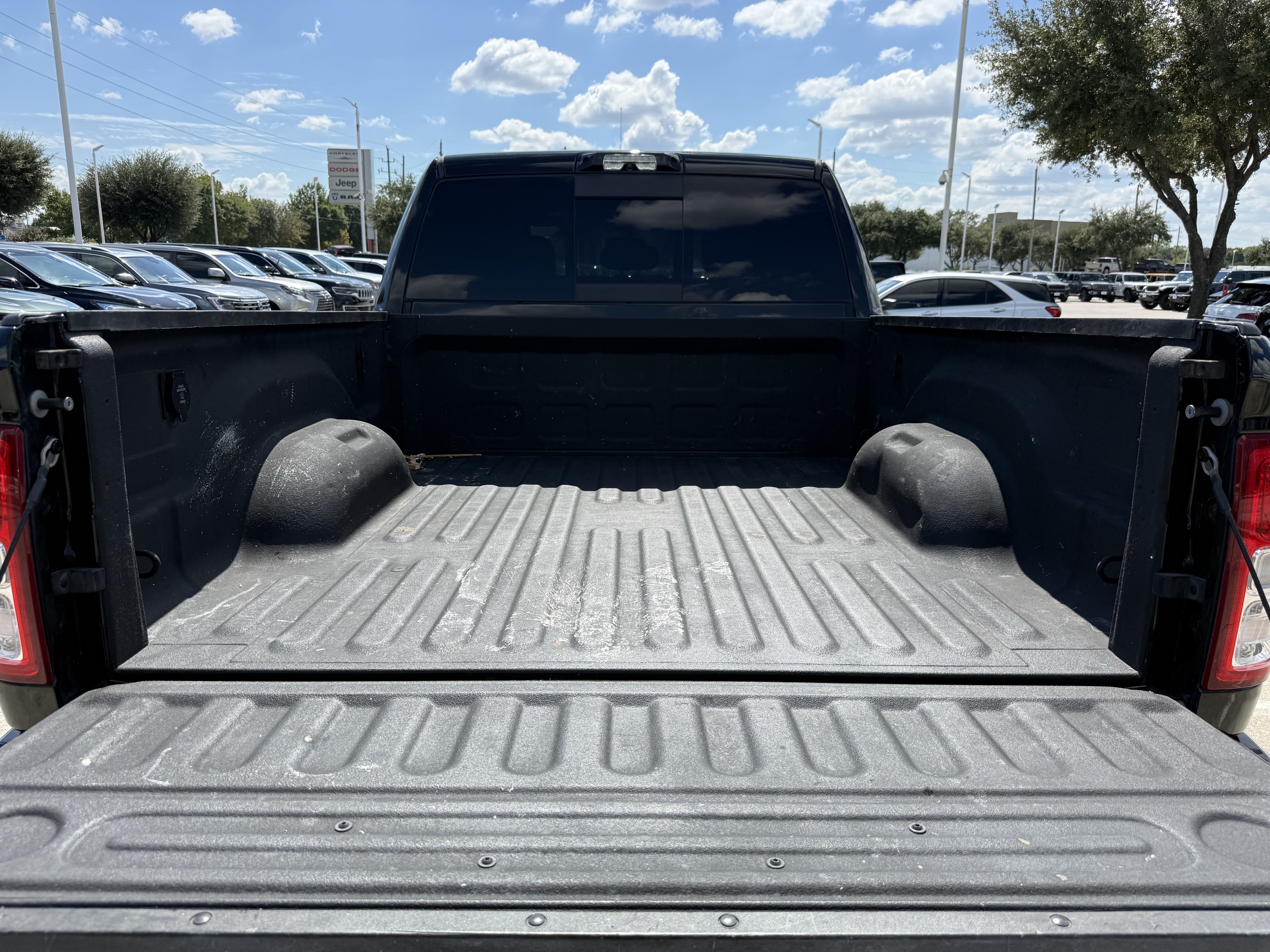 Used 2024 RAM 2500 Tradesman w/ Chrome Appearance Group AWD/4WD image 30