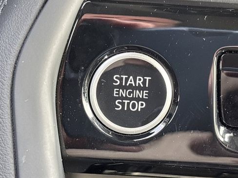 Used 2025 Audi Q5 Premium image 33