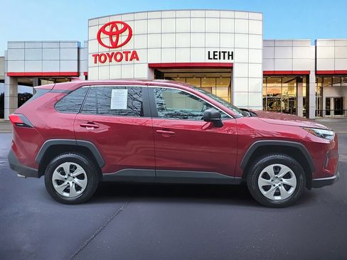 Used 2023 Toyota RAV4 LE image 4