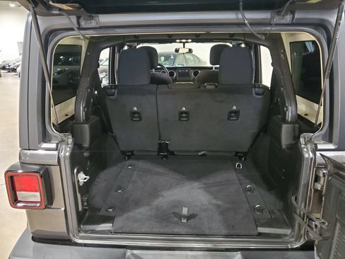 Used 2021 Jeep Wrangler Unlimited Sport AWD/4WD image 37