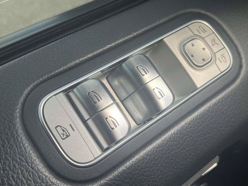 Used 2024 Mercedes-Benz G 550 image 29