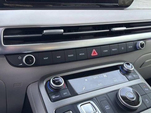 Used 2024 Hyundai Palisade Calligraphy FWD image 34