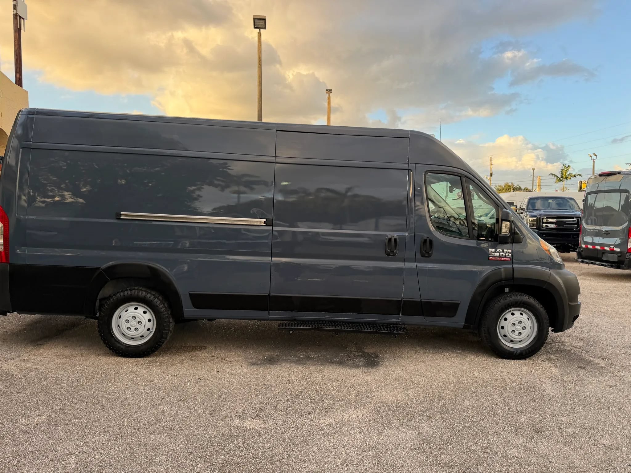 Used 2021 RAM ProMaster 3500 FWD image 7