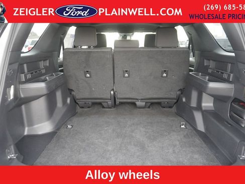 Used 2025 Toyota 4Runner SR5 image 10