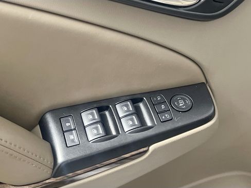 Used 2016 GMC Yukon SLT w/ HD Trailering Package RWD image 17