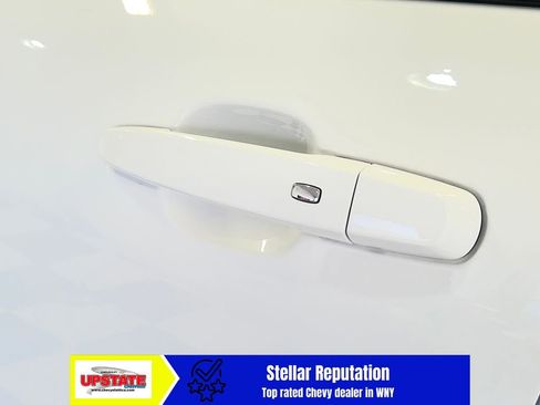 Used 2023 Chevrolet Equinox RS AWD/4WD image 6