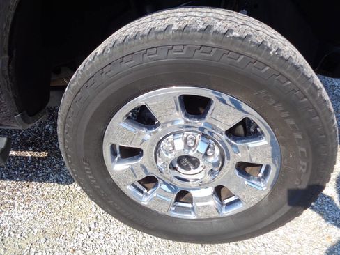 Used 2024 Ford F250 Lariat w/ Chrome Package image 68