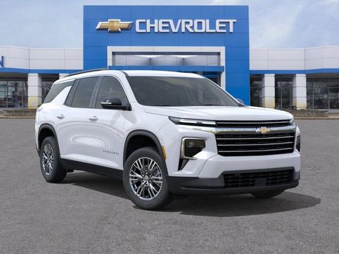 New 2026 Chevrolet Traverse LT w/ Driver Confidence Package AWD/4WD image 7