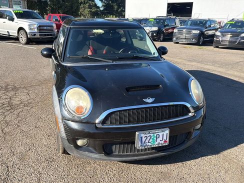 Used 2010 MINI Cooper Clubman S image 1