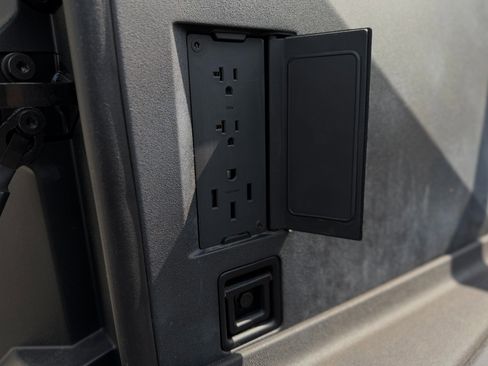 Used 2025 Tesla Cybertruck AWD Crew Cab image 62
