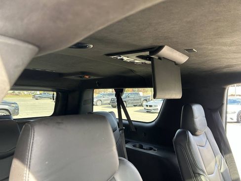 Used 2020 Cadillac Escalade ESV Platinum image 40