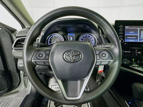 Used 2021 Toyota Camry LE image 15