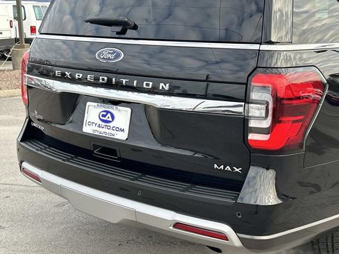 Used 2023 Ford Expedition Max Limited image 12