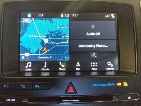 Used 2018 Ford Explorer Platinum AWD/4WD image 25