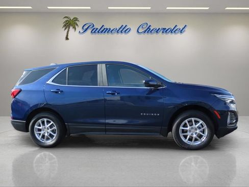 Used 2022 Chevrolet Equinox LT AWD/4WD image 2