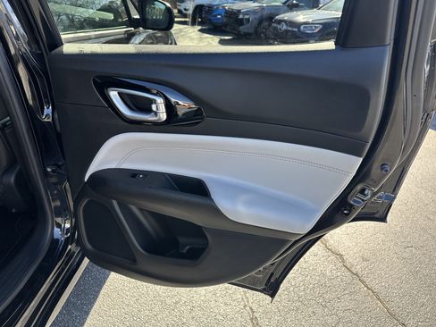 Used 2022 Jeep Compass Limited w/ Elite Group image 18