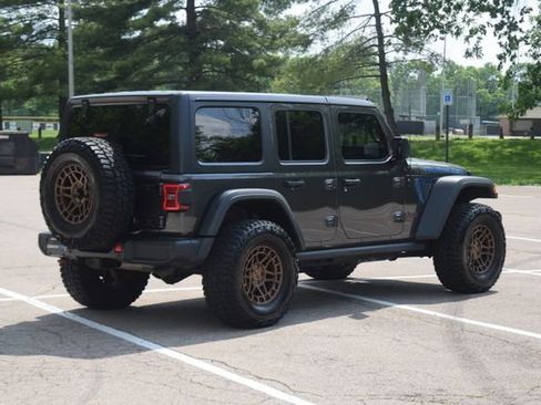Used 2018 Jeep Wrangler Unlimited Rubicon w/ LED Lighting Group AWD/4WD image 26