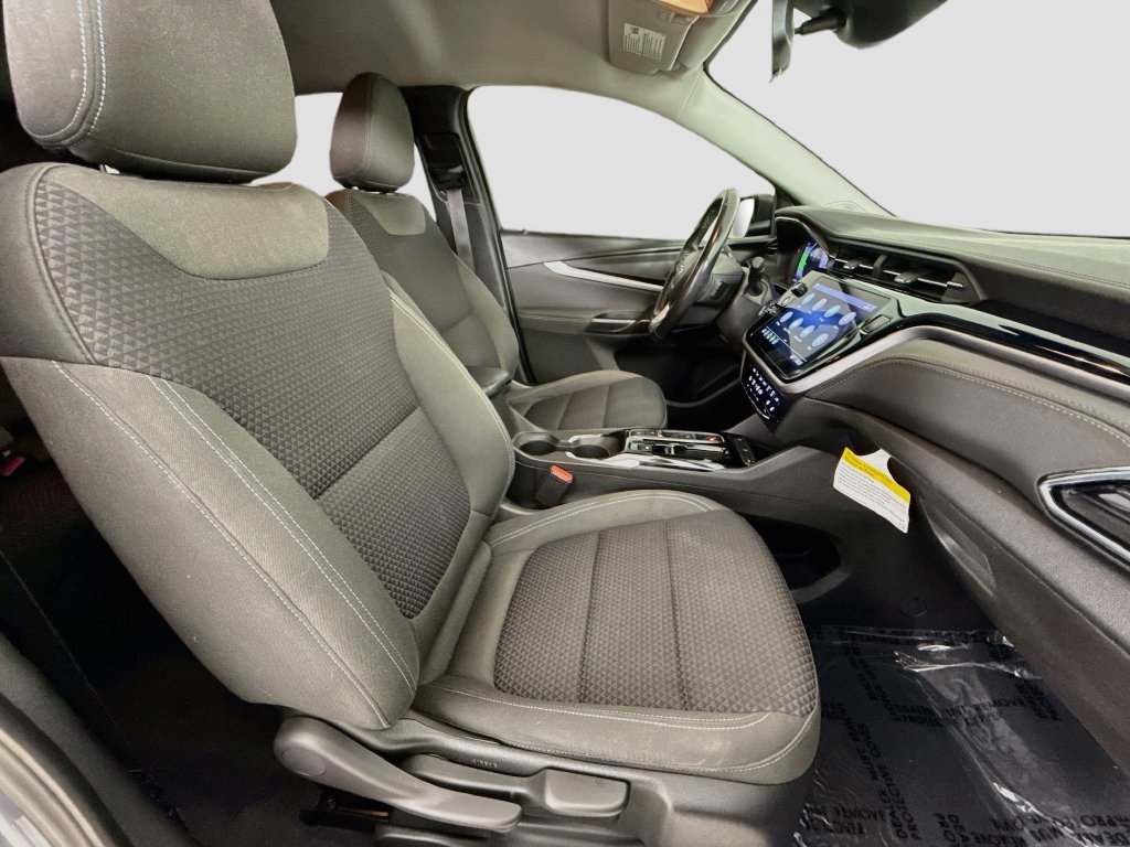 Used 2022 Chevrolet Bolt EUV LT w/ Comfort Package FWD image 29